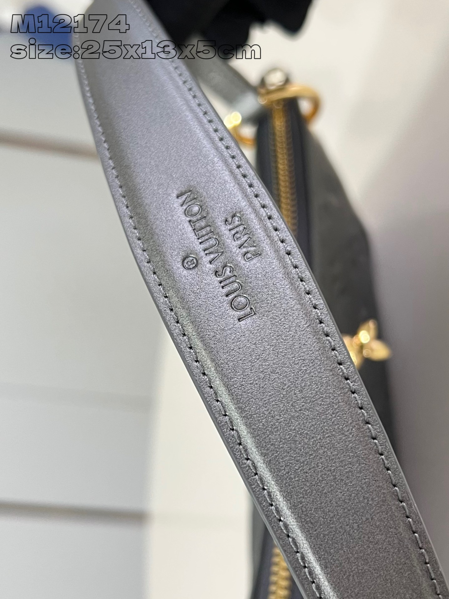 Bagsaaa L0vis Vvtt0n M12174 Pochette Sèvres Metal color - 13 x 5 x 25.5 cm
