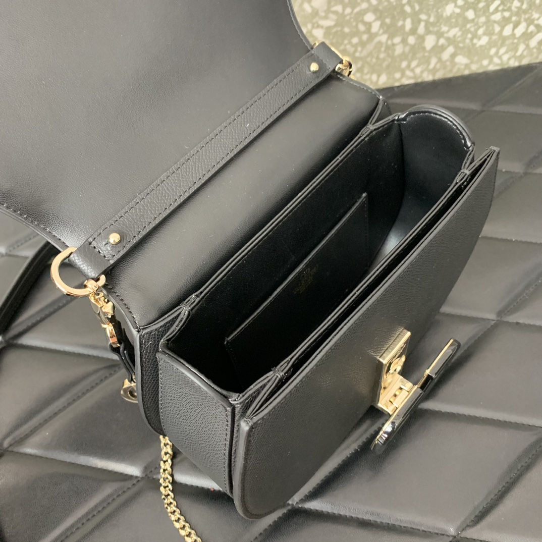 Bagsaaa Va1e*ntin0 Vsling Shoulder Bag In Grainy Calfskin Black - 22x15x5 cm