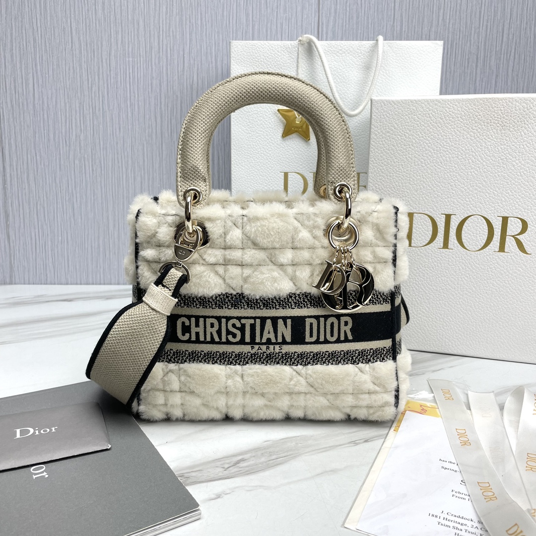 Bagsaaa D10r Medium Lady D-Lite Bag Ecru Cannage Lambskin Shearling - 24 x 21 x 12 cm