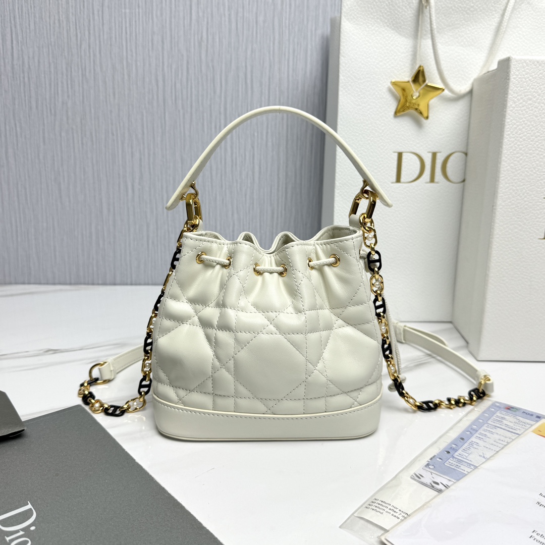 Bagsaaa Small D10r Jolie Bucket Bag Latte Macrocannage - 17×16×9cm