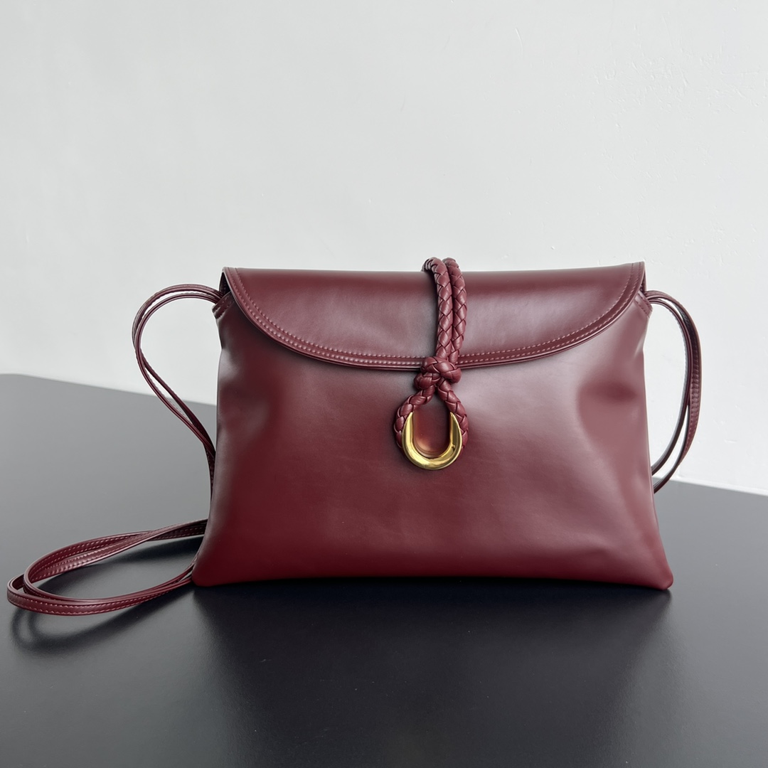 Bagsaaa B0tt*ga Ven*ta Liberta 806034 Red - 30x20x8 cm