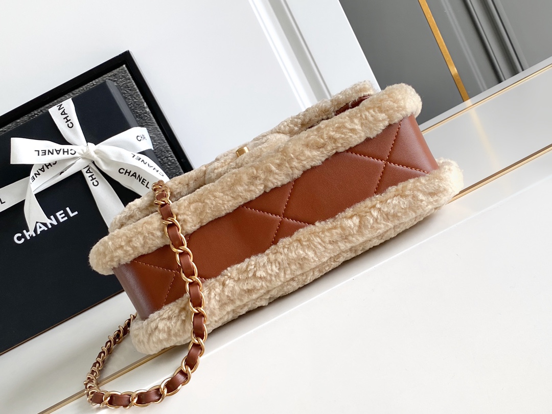 Bagsaaa Ch**el Flap Bag Shearling Beige & Brown AS5149 - 16 × 23.5 × 7.5 cm