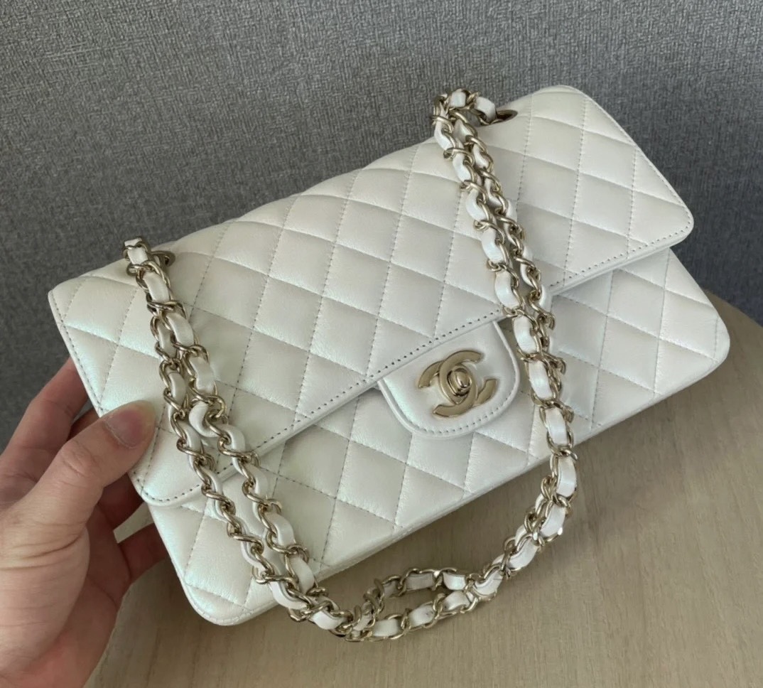 Bagsaaa Ch**el Flap Bag Iridescent White & Light Gold Hardware - 25cm