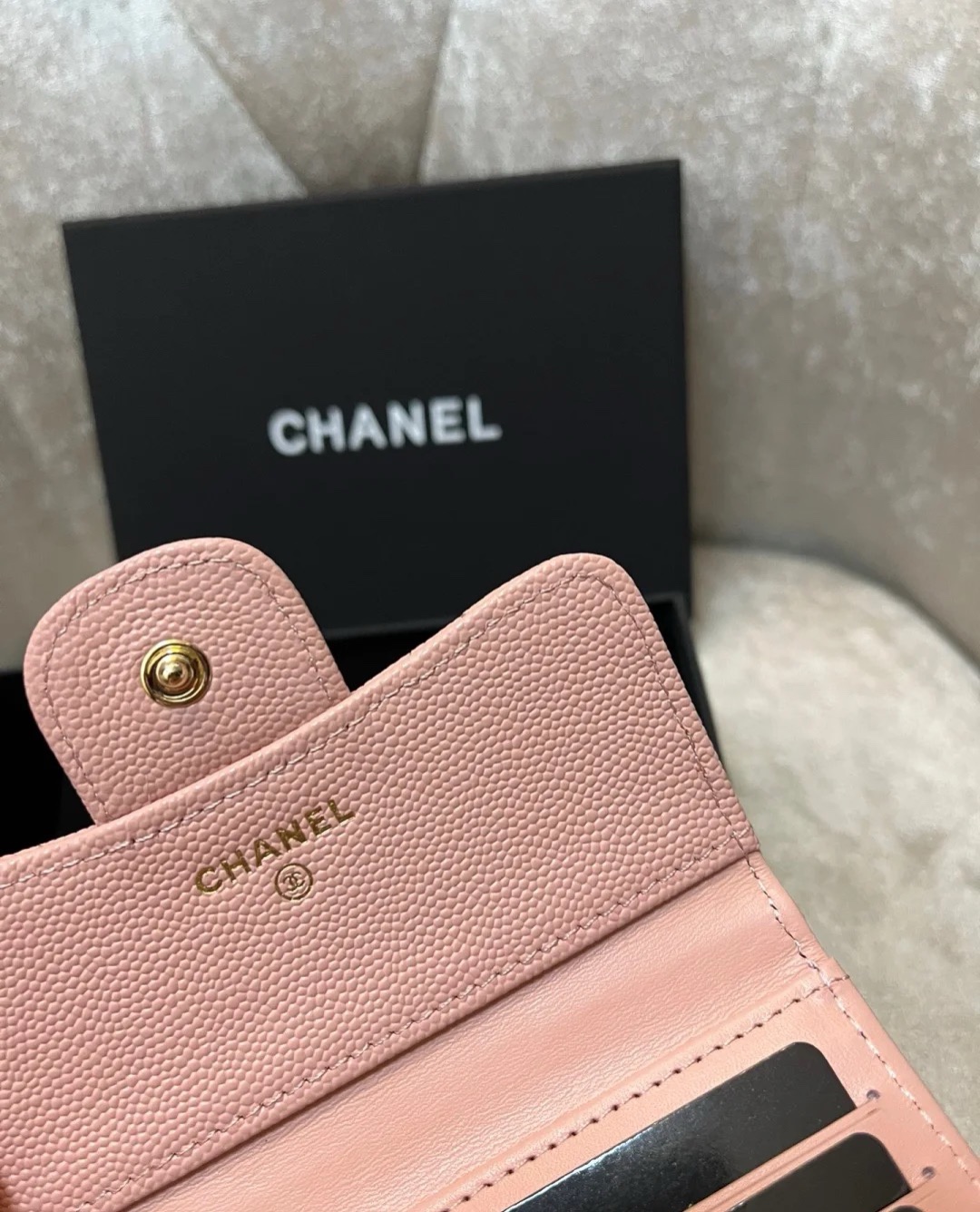 Bagsaaa Ch**el Light Pink Caviar Wallet - 11x10cm