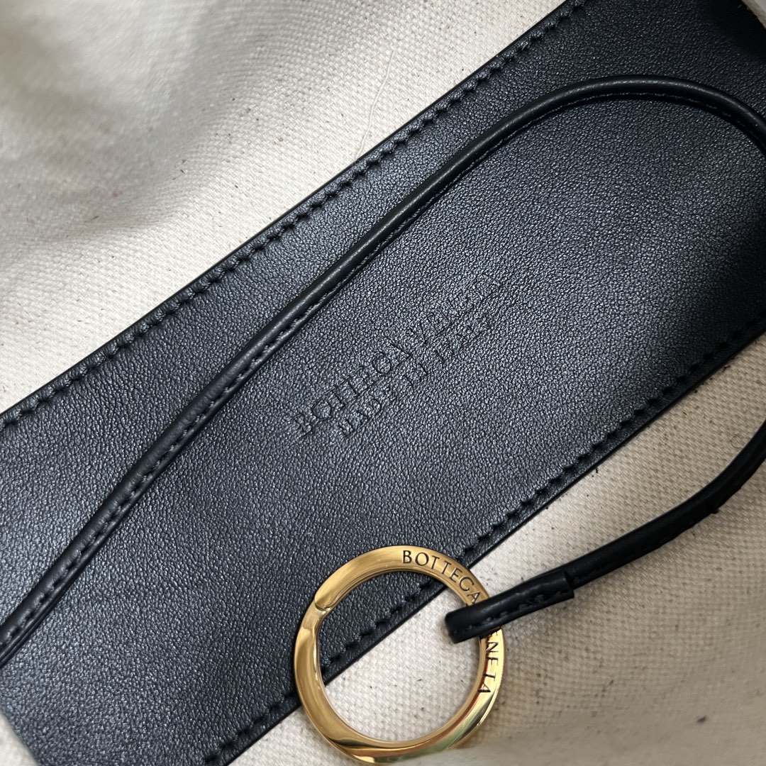 Bagsaaa B0tt*ga Ven*ta Top Handle Loop 796615 Black - 13x21x13cm