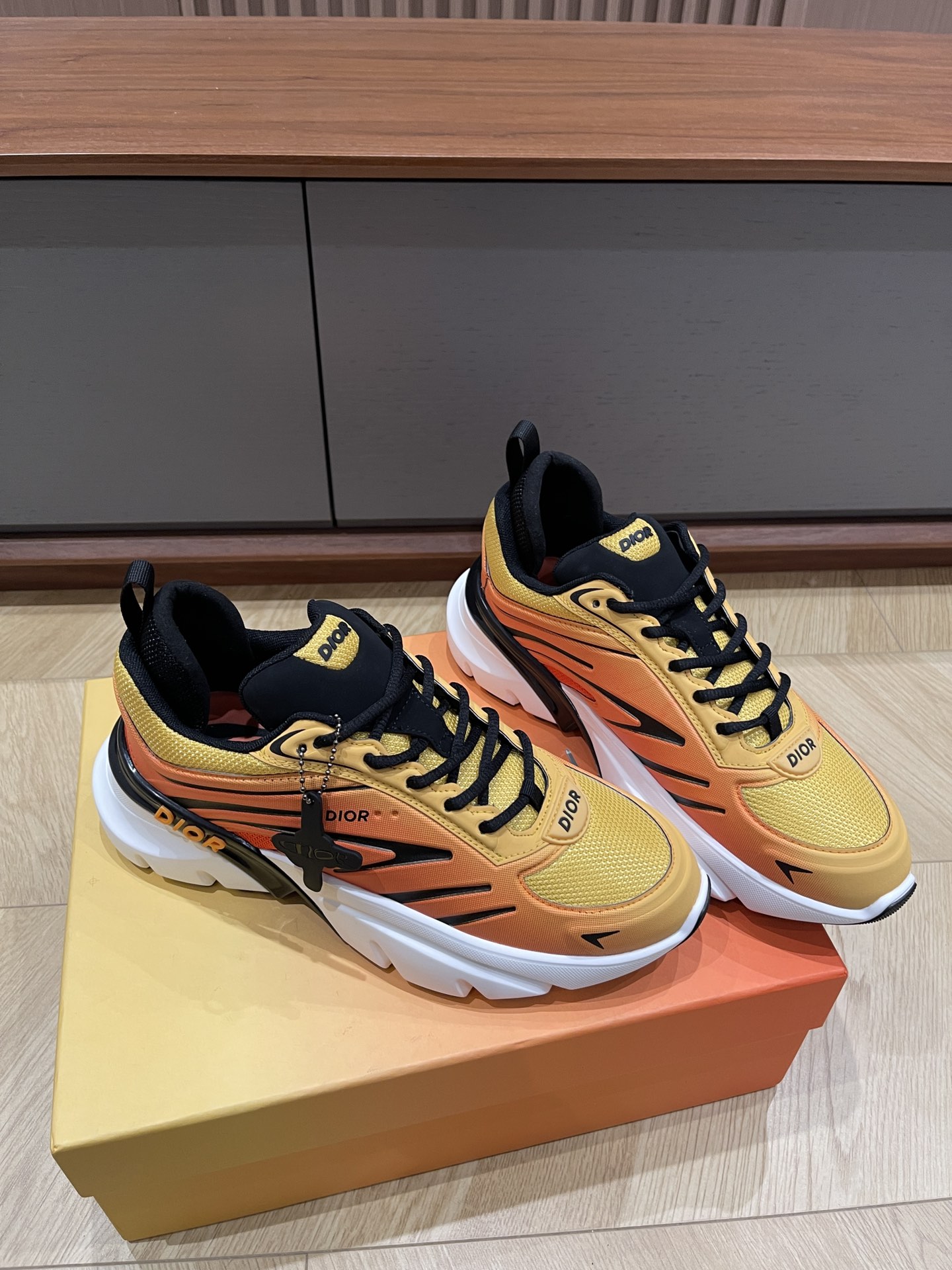 Bagsaaa D10r And Lewis Hamilton B44 Blade Sneaker Gradient Orange