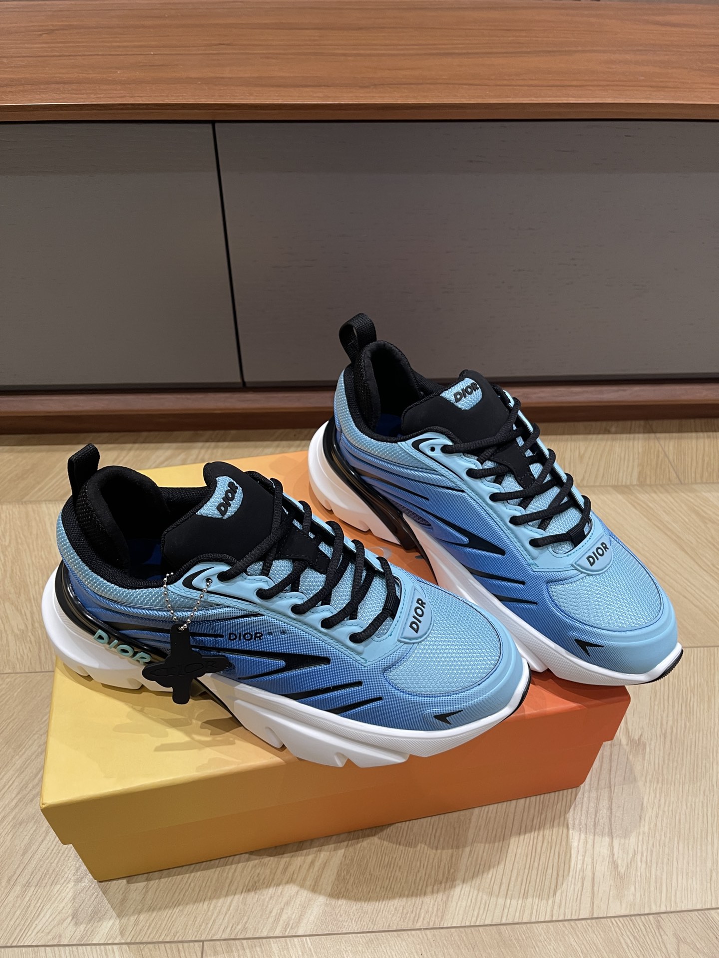 Bagsaaa D10r And Lewis Hamilton B44 Blade Sneaker Gradient Blue