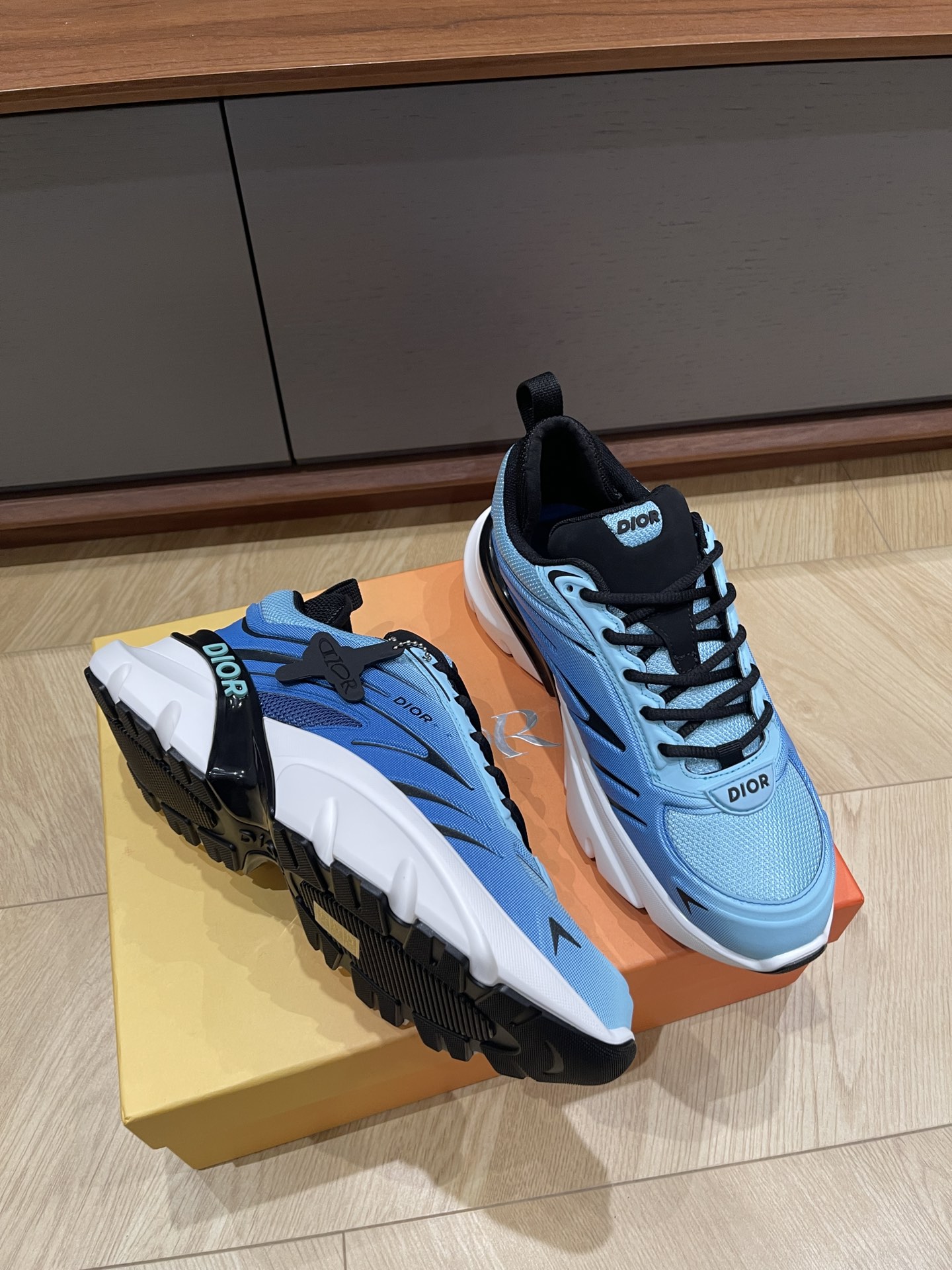 Bagsaaa D10r And Lewis Hamilton B44 Blade Sneaker Gradient Blue