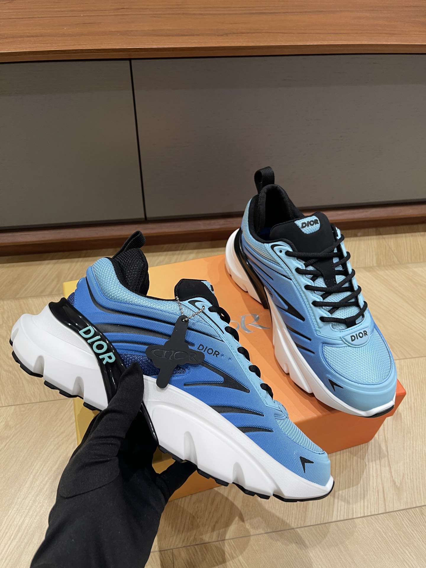 Bagsaaa D10r And Lewis Hamilton B44 Blade Sneaker Gradient Blue