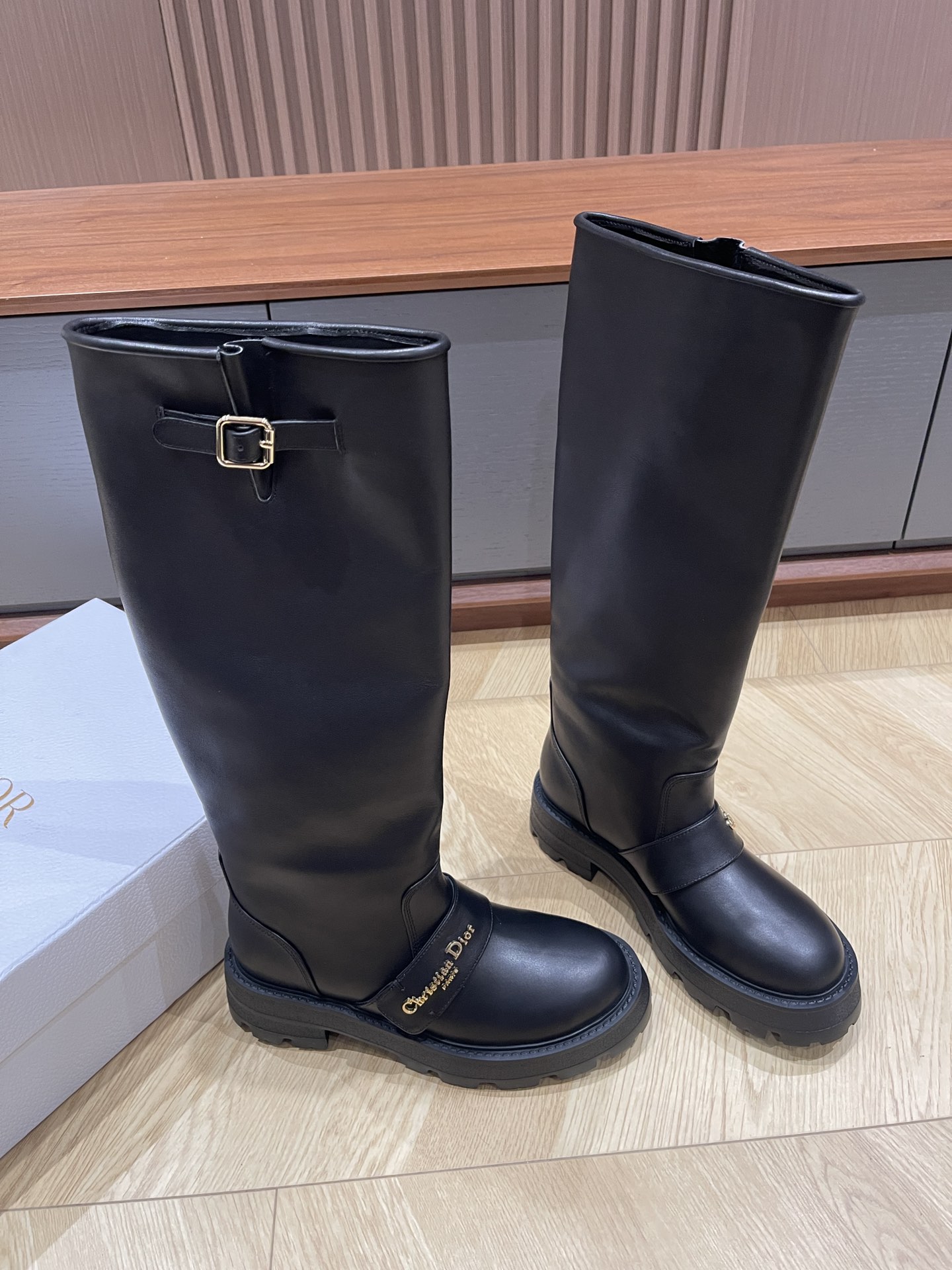 Bagsaaa D10r D-Quest Boot Black Calfskin