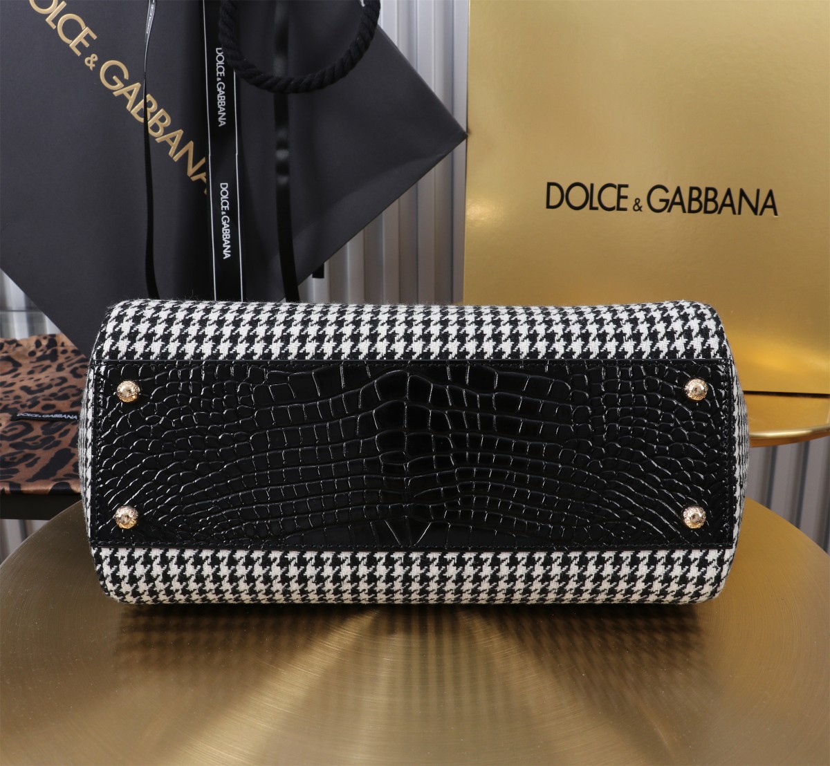 Bagsaaa D&G Large Sicily Handbag in houndstooth fabric - 21 x 25 x 12 cm