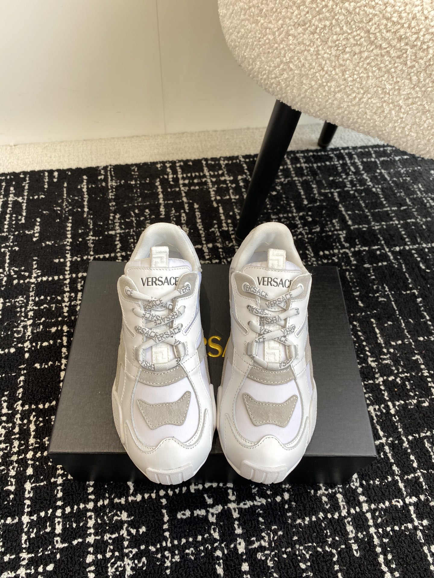Bagsaaa Versace Galaxia Sneakers White