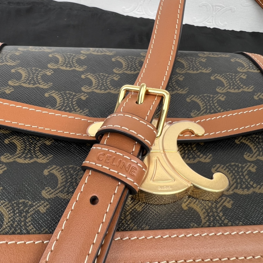Bagsaaa Ce1i*e Teen Triomphe Bag in Triomphe Canvas and Calfskin Brown - 18.5 x 13.5 x 7 CM