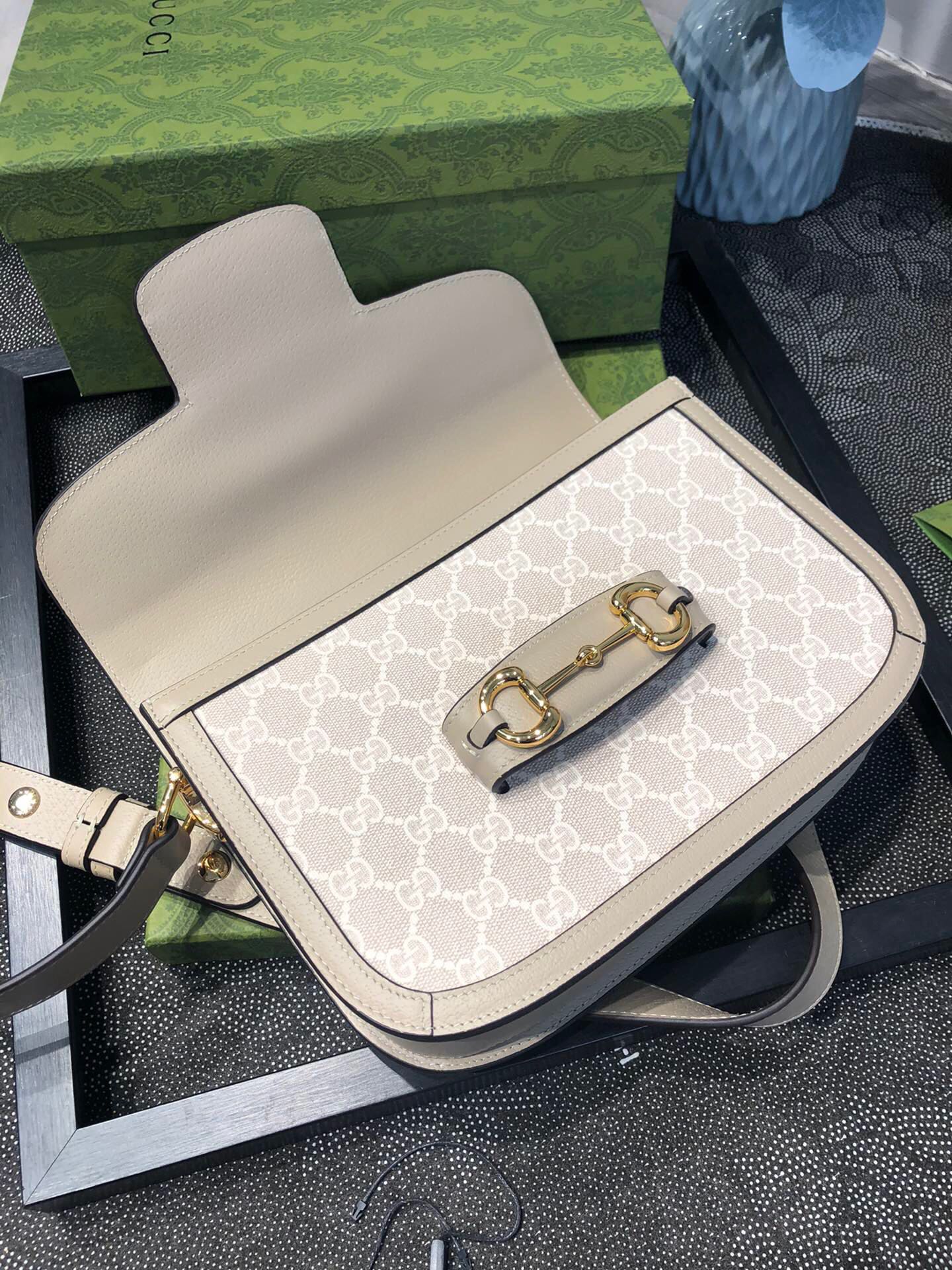 Bagsaaa Gvc*1 Horsebit 1955 small shoulder bag 602204 beige & white - 25 x 18 x 8 cm