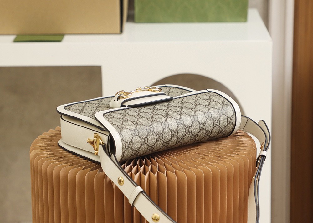 Bagsaaa Gvc*1 Horsebit 1955 small shoulder bag 602204 white & beige - 25 x 18 x 8 cm