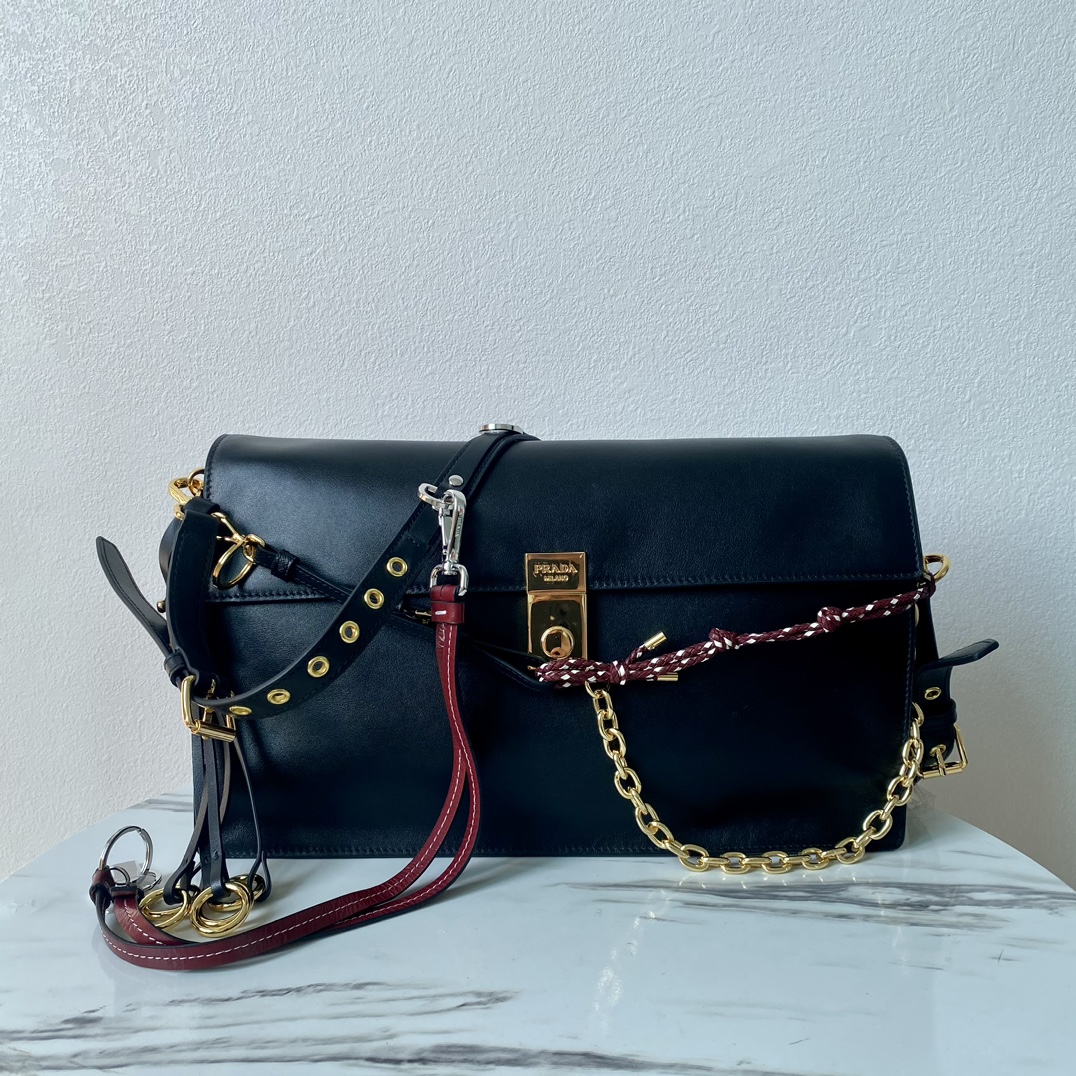 Bagsaaa Pra*a Soft Sound large leather shoulder bag with charms black - 35x19.5x10.5cm