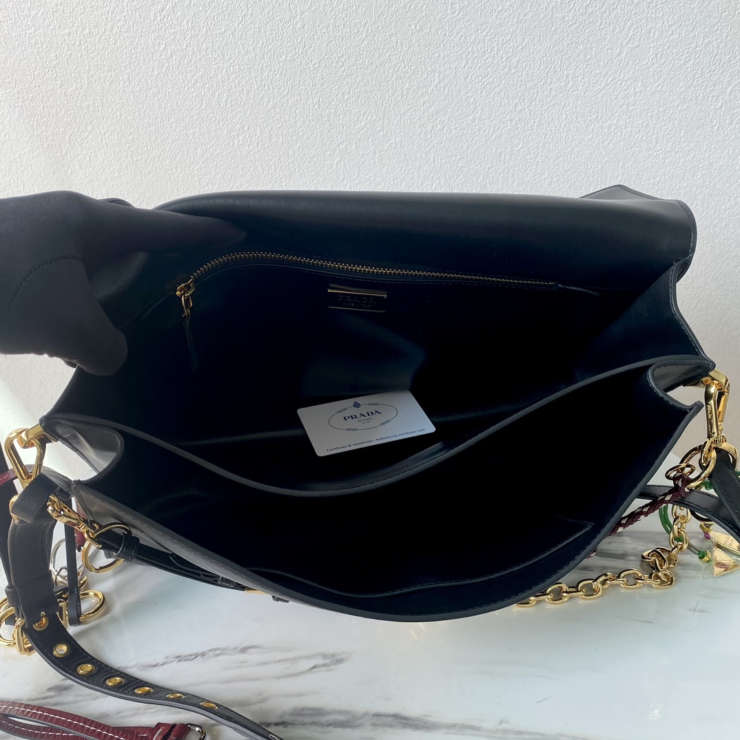 Bagsaaa Pra*a Soft Sound large leather shoulder bag with charms black - 35x19.5x10.5cm