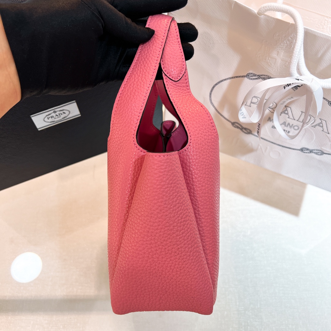 Bagsaaa Pra*a Leather mini bag 1BA349 pink - 18cm