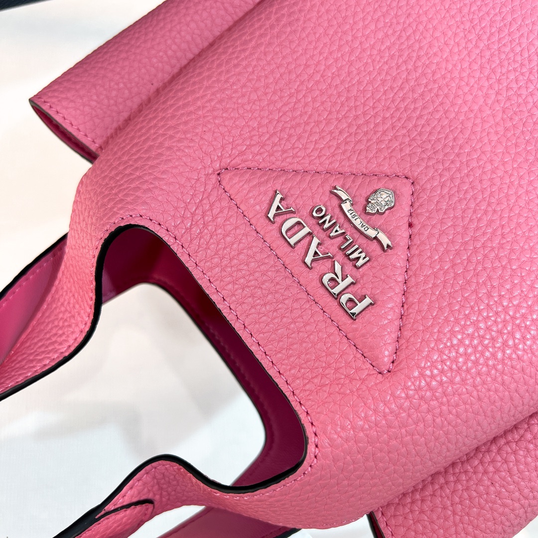 Bagsaaa Pra*a Leather mini bag 1BA349 pink - 18cm