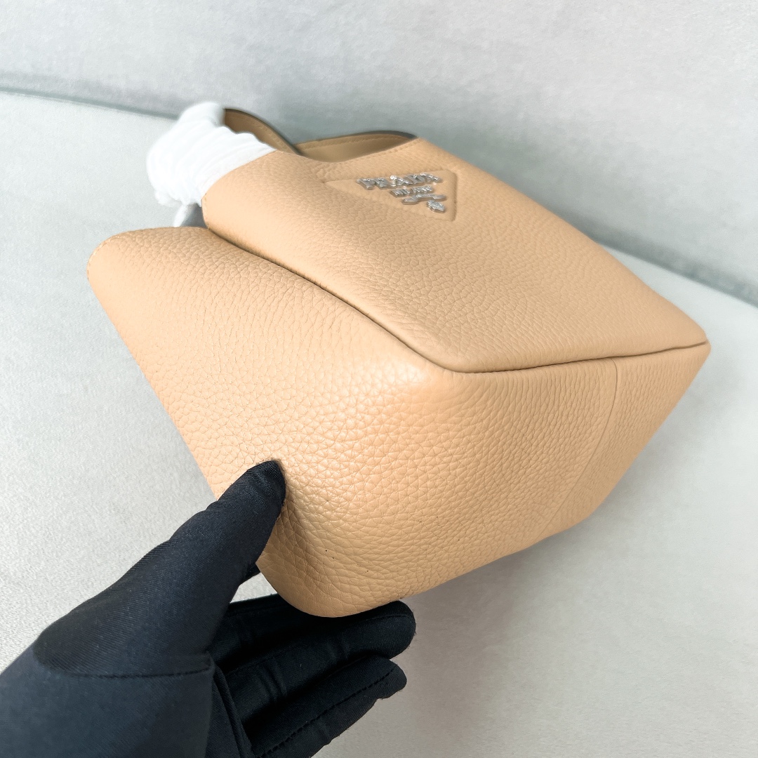 Bagsaaa Pra*a Leather mini bag 1BA349 beige - 18cm