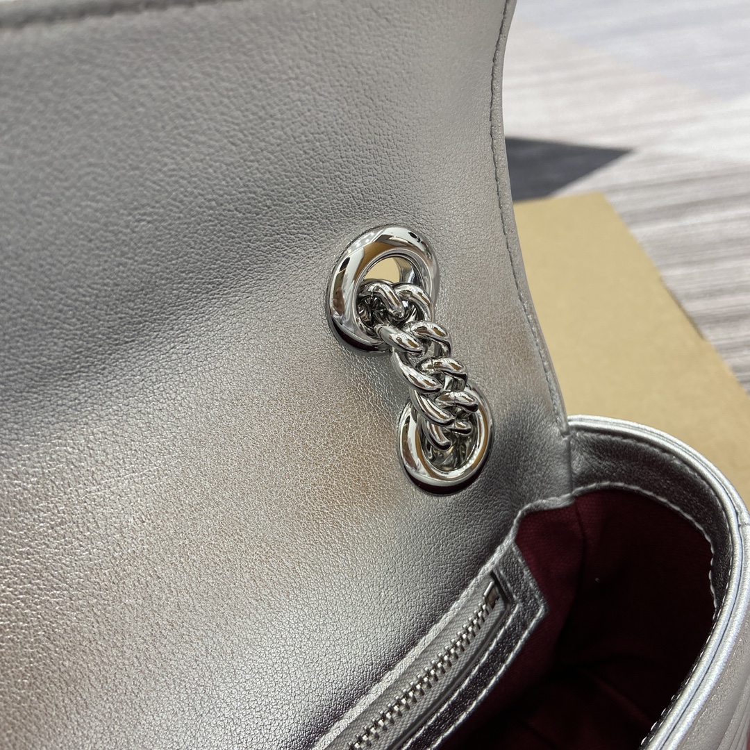Bagsaaa Gvc*1 GG Marmont Small Shoulder Bag Silver 443497 - 26x15x7cm
