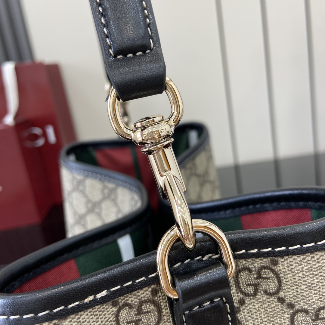 Bagsaaa Gvc*1 GG Emblem small shoulder bag 815103 beige & black - 25 x 25 x 15.5cm