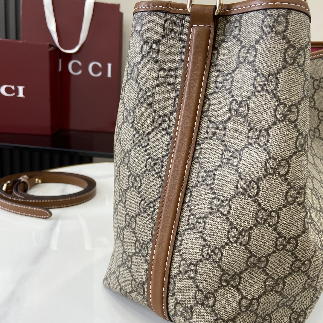 Bagsaaa Gvc*1 GG Emblem small shoulder bag 815103 beige & brown - 25 x 25 x 15.5cm