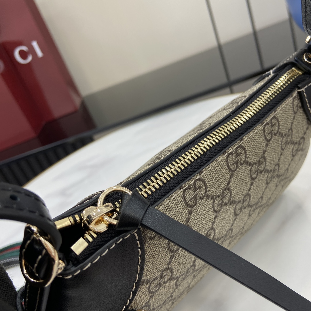 Bagsaaa Gvc*1 GG Emblem Small Shoulder Bag 815218 beige & black - 24.5x16x6cm