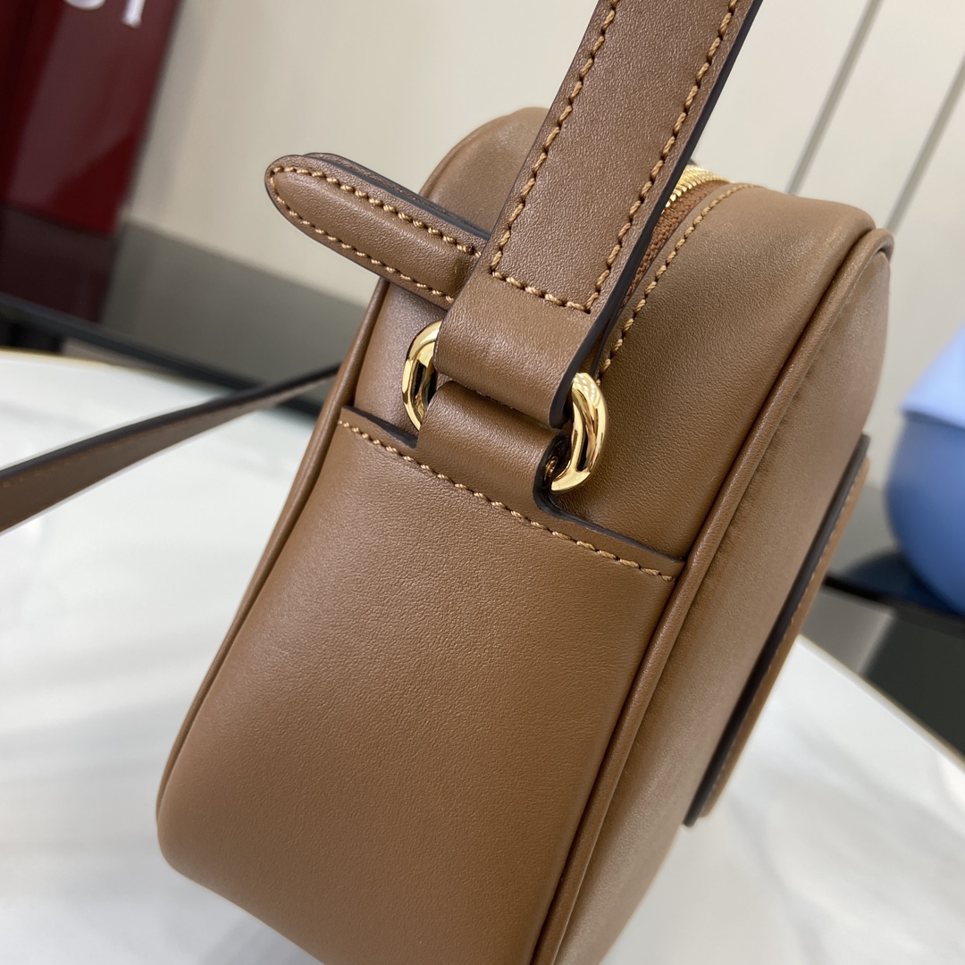 Bagsaaa Gvc*1 Blondie mini shoulder bag 820429 brown - 21x15,5x8 cm