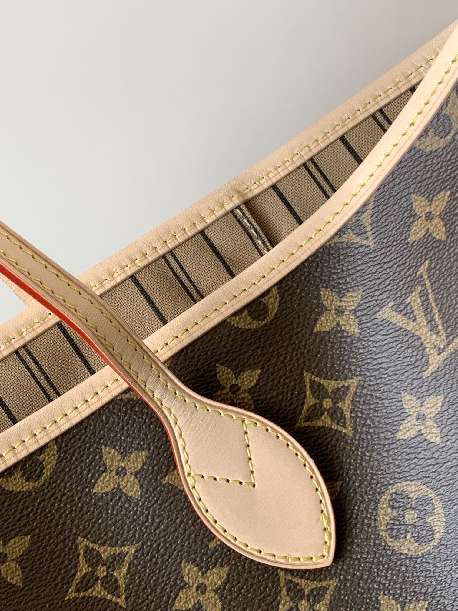 Bagsaaa L0vis Vvtt0n M11948 Neverfull Reversible Bandoulière Inside Out GM Bag - 39 x 32 x 19 cm