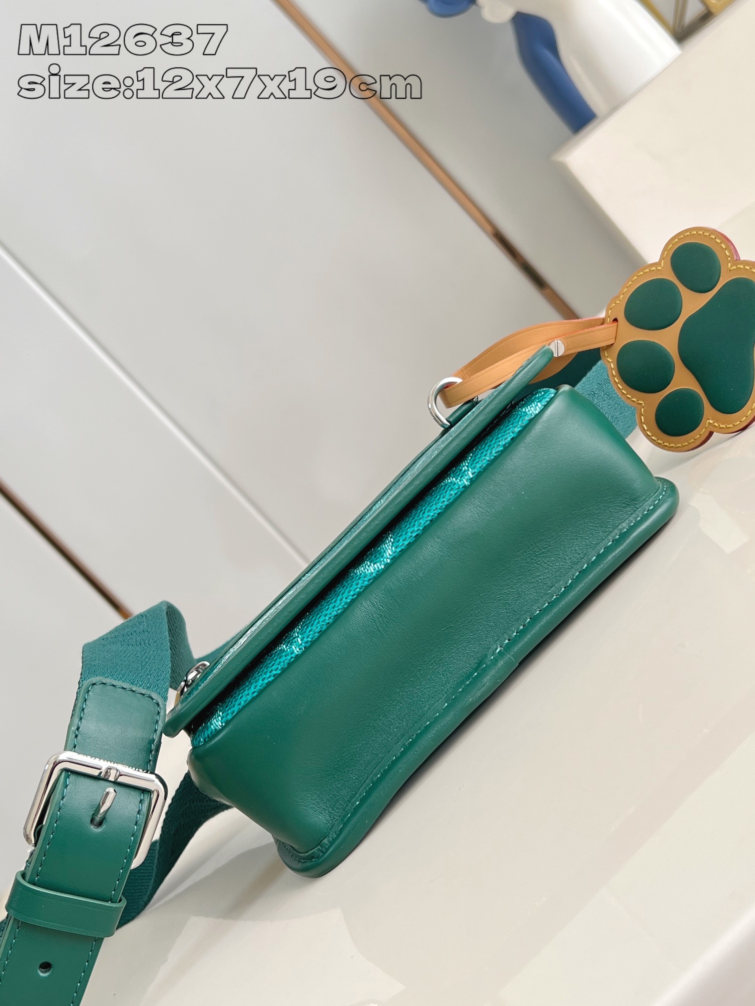 Bagsaaa L0vis Vvtt0n M12637 Bosphore Bag Green - 19 x 12 x 7 cm