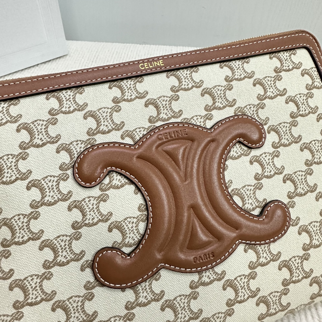 Bagsaaa Ce1i*e Small Pouch With Strap In Textile With Triomphe Print And Calfskin - 25 x 17.5 x 1 CM