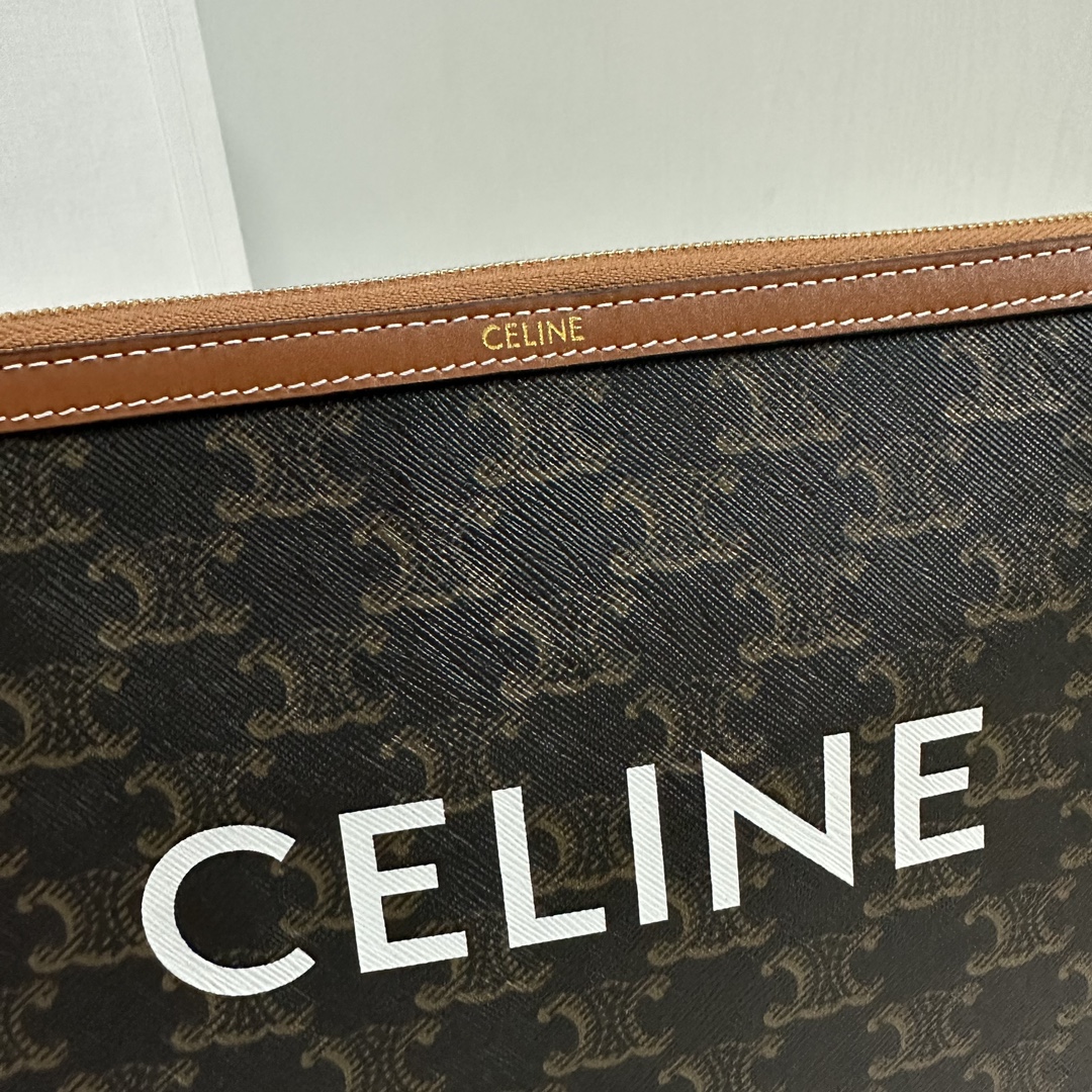 Bagsaaa Ce1i*e Small Pouch With Strap In Triomphe Canvas With Ce1i*e Print - 25 x 17.5 x 1 CM