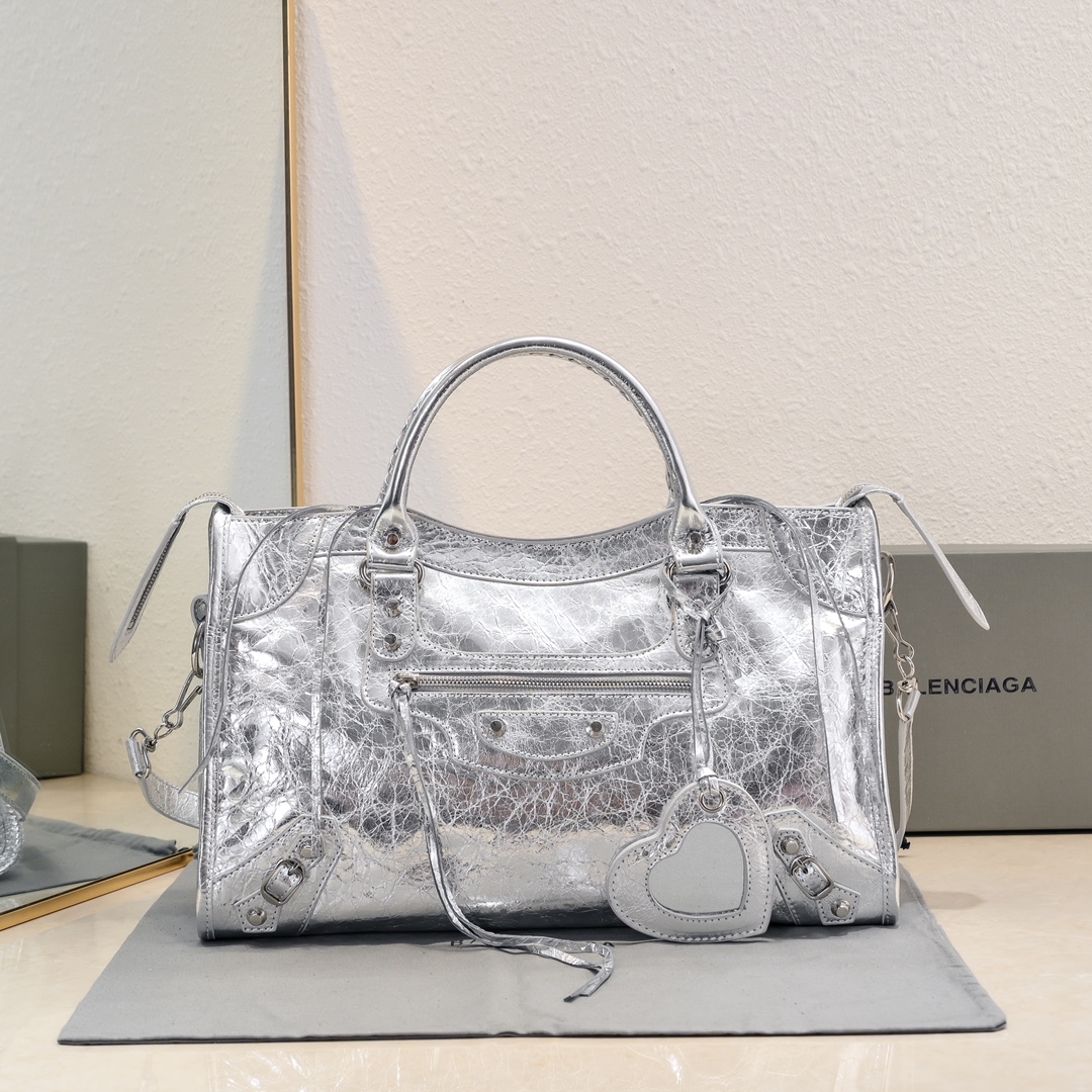 Bagsaaa Ba1en*iaga Le City Medium Bag Metallized in Silver - 38cm*25cm*14cm