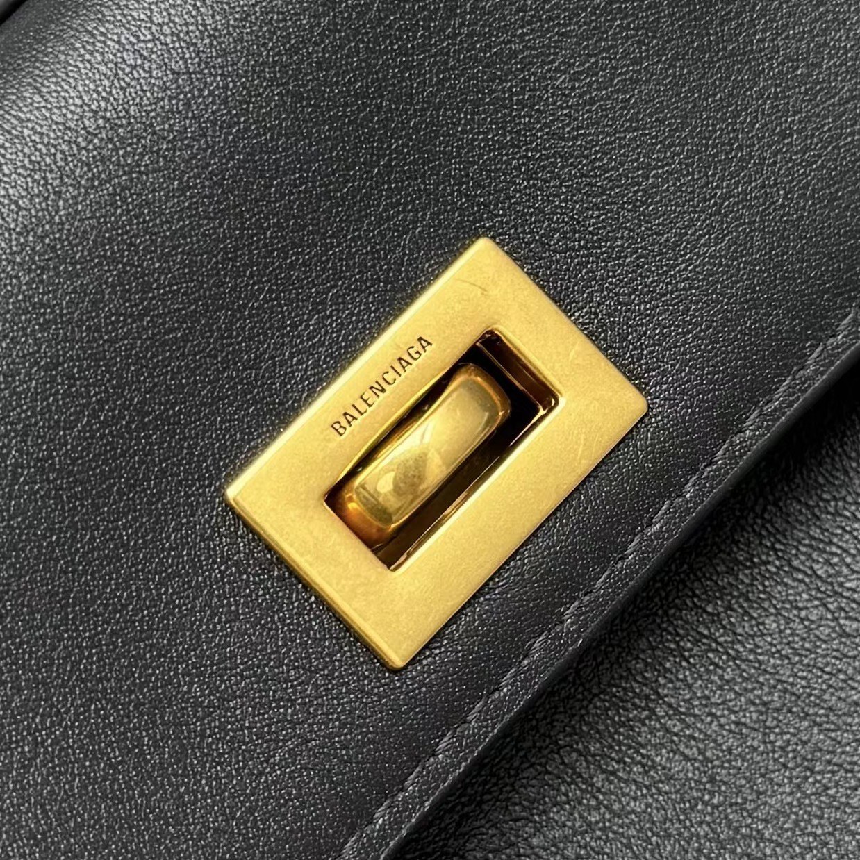 Bagsaaa Ba1en*iaga Rodeo Mini Handbag in Black - 23x10x8cm