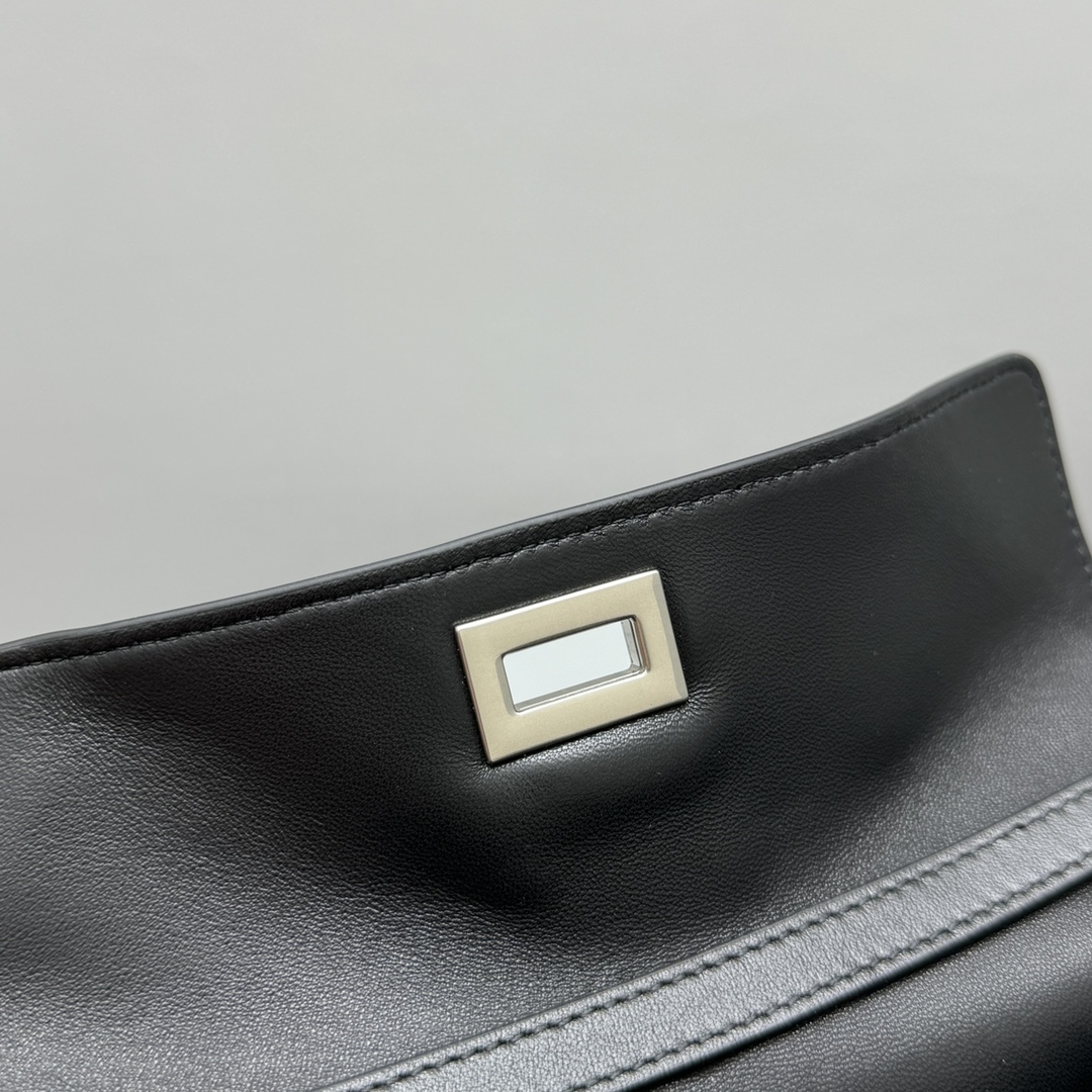 Bagsaaa Ba1en*iaga Rodeo Mini Handbag in Black & Silver - 23x10x8cm
