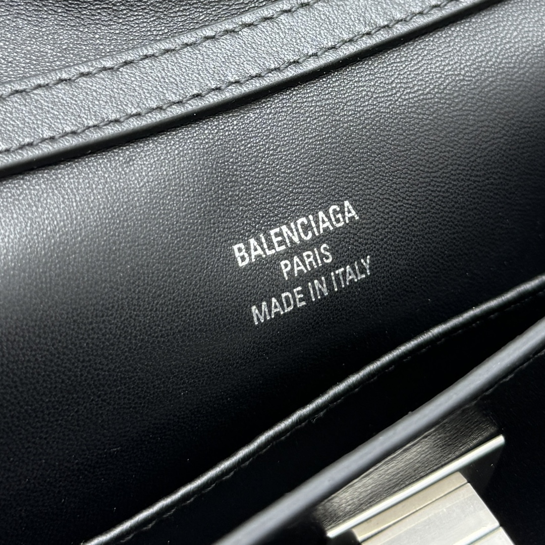 Bagsaaa Ba1en*iaga Rodeo Mini Handbag in Black & Silver - 23x10x8cm