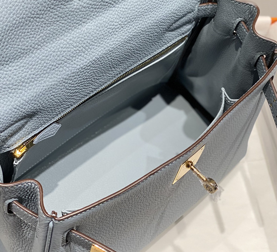 Bagsaaa H**me5 Kelly Light Blue Togo & Gold Hardware - 28cm