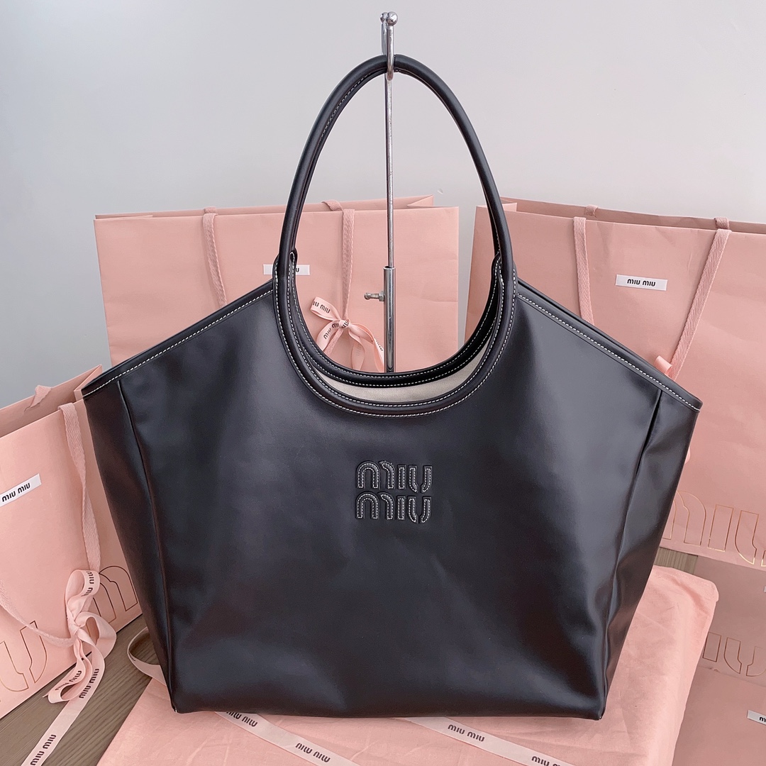 Bagsaaa M1um1u IVY leather bag black - 38x38x18 cm