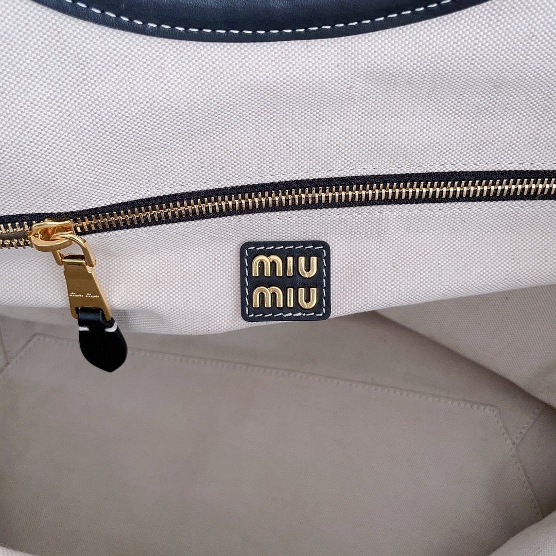 Bagsaaa M1um1u IVY leather bag black - 38x38x18 cm
