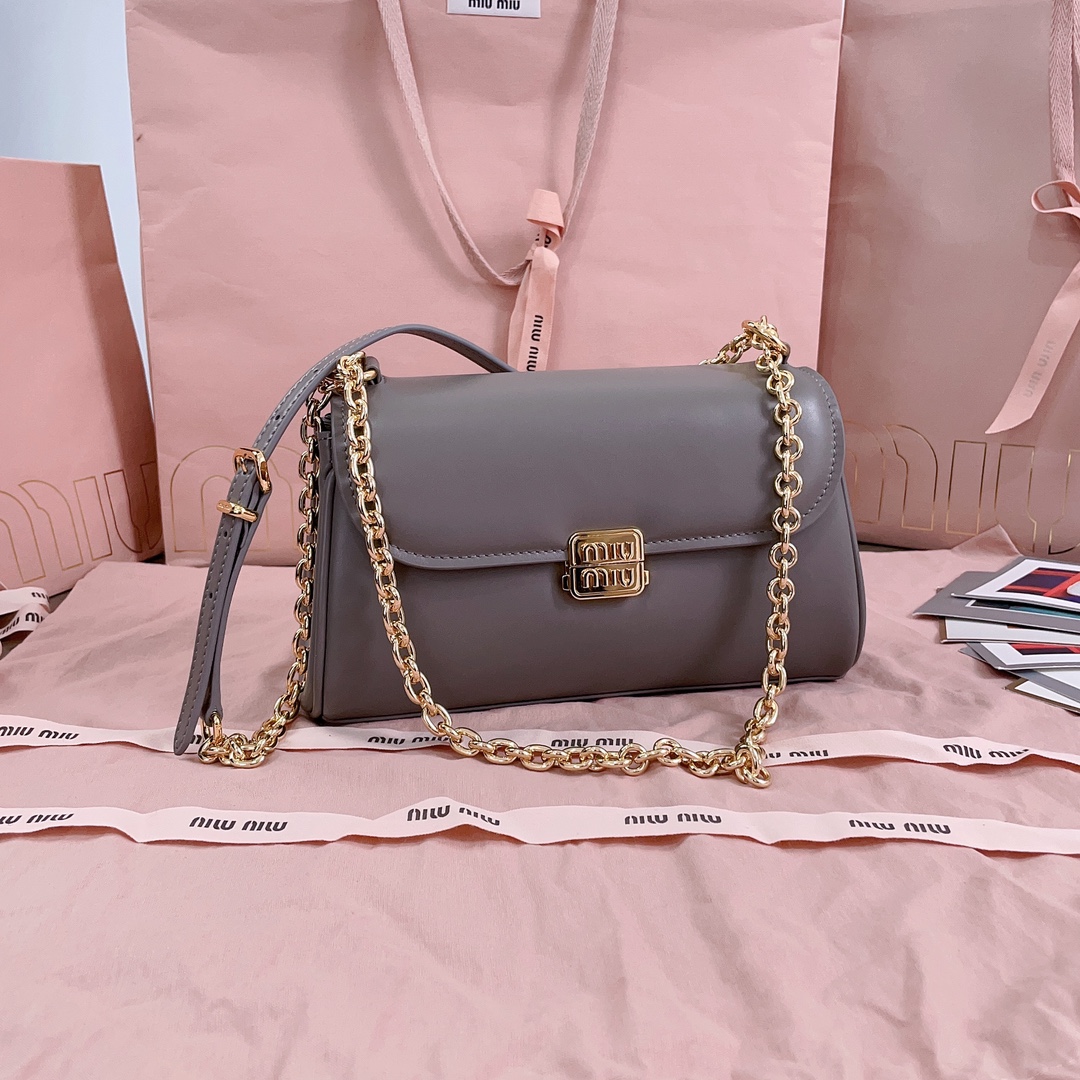 Bagsaaa M1um1u Leather shoulder bag 5BD266 gray - 24x13.5x9 cm