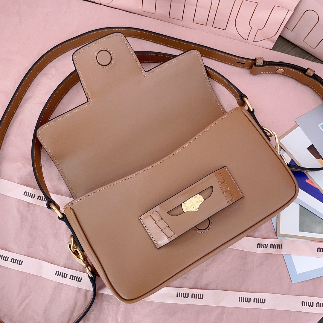 Bagsaaa M1um1u Penny leather bag 5BD270 brown - 23x13.5x5cm
