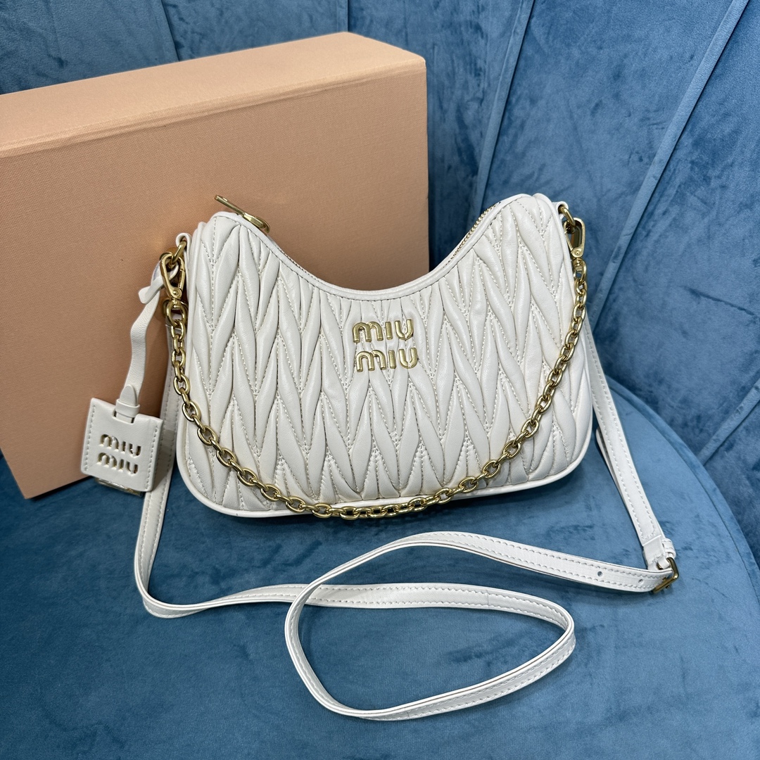 Bagsaaa M1um1u Matelassé nappa leather shoulder bag 5BH211 White - 20x17x5 cm