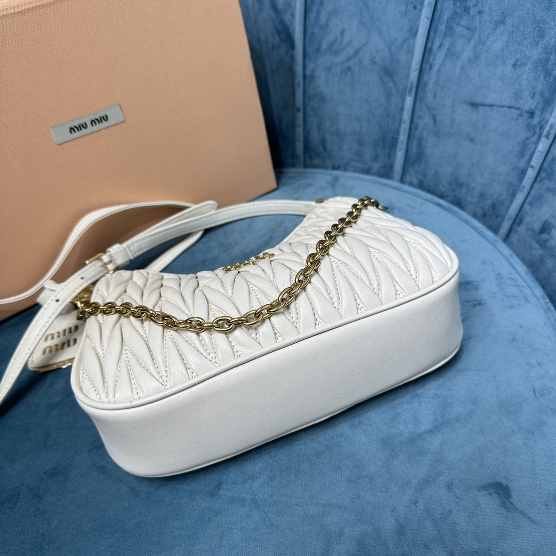 Bagsaaa M1um1u Matelassé nappa leather shoulder bag 5BH211 White - 20x17x5 cm