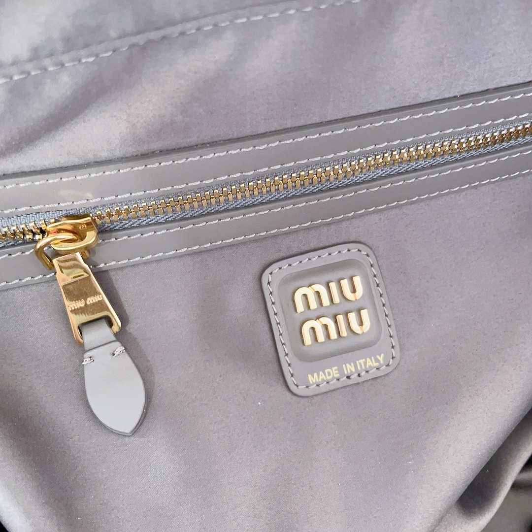 Bagsaaa Miu Miu Leather Beau bag 5BB117 gray - 34x23x10 cm