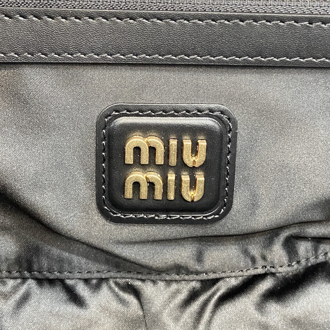 Bagsaaa Miu Miu Large Arcadie leather bag 5BB148 black - 27X12X9Cm