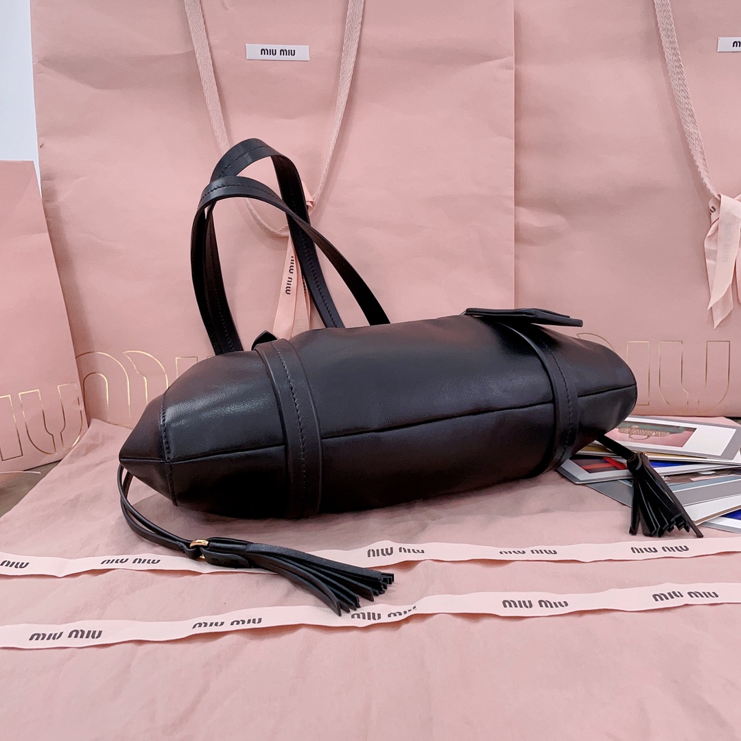 Bagsaaa Miu Miu Joie nappa leather bag 5BG306 black - 32x16x10.5 cm