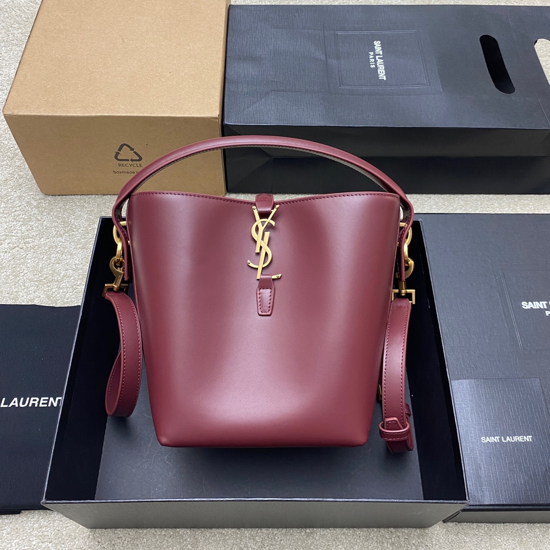 Bagsaaa Y51 LE 37 small in shiny leather 749036 red - 17 X 20 X 13 CM