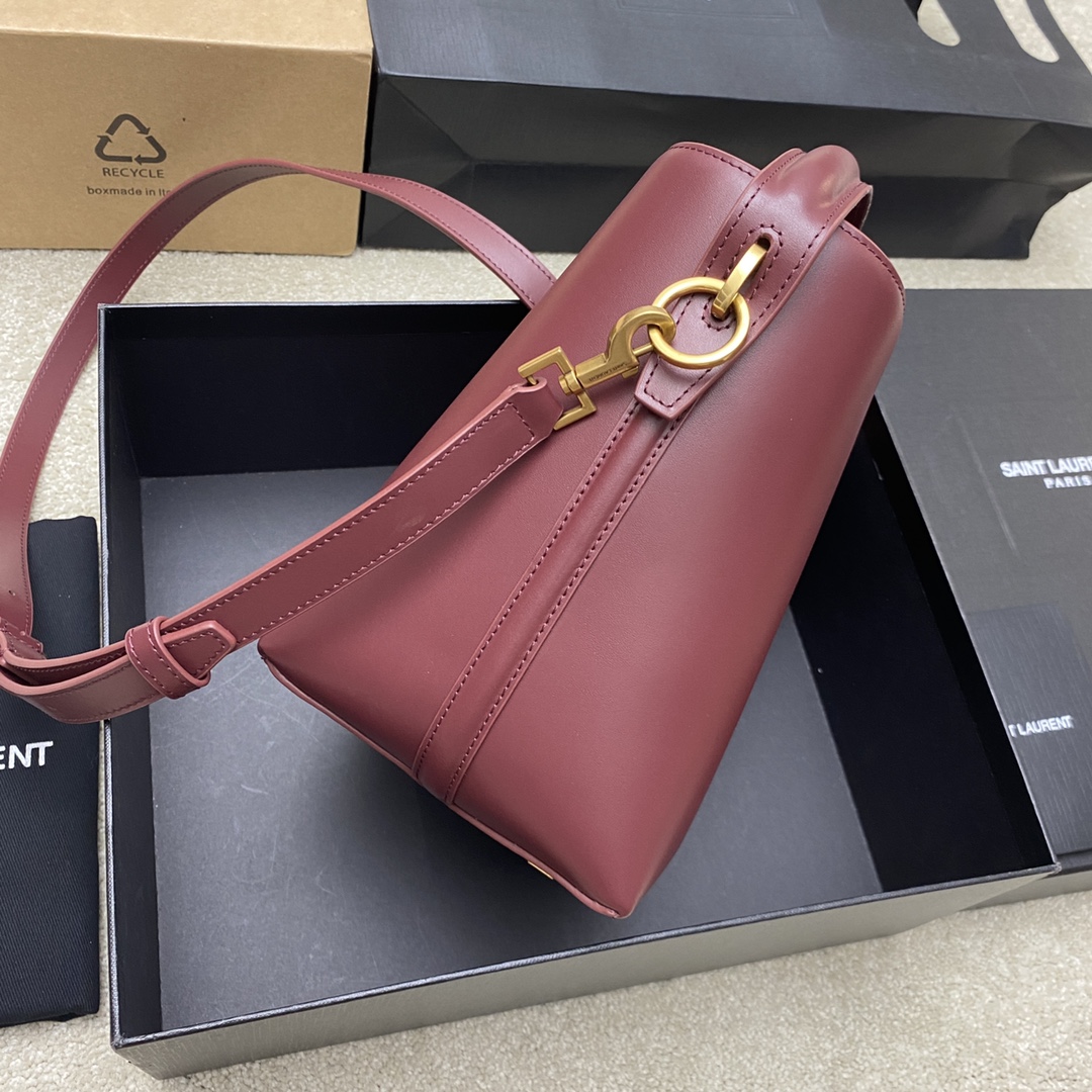 Bagsaaa Y51 LE 37 small in shiny leather 749036 red - 17 X 20 X 13 CM