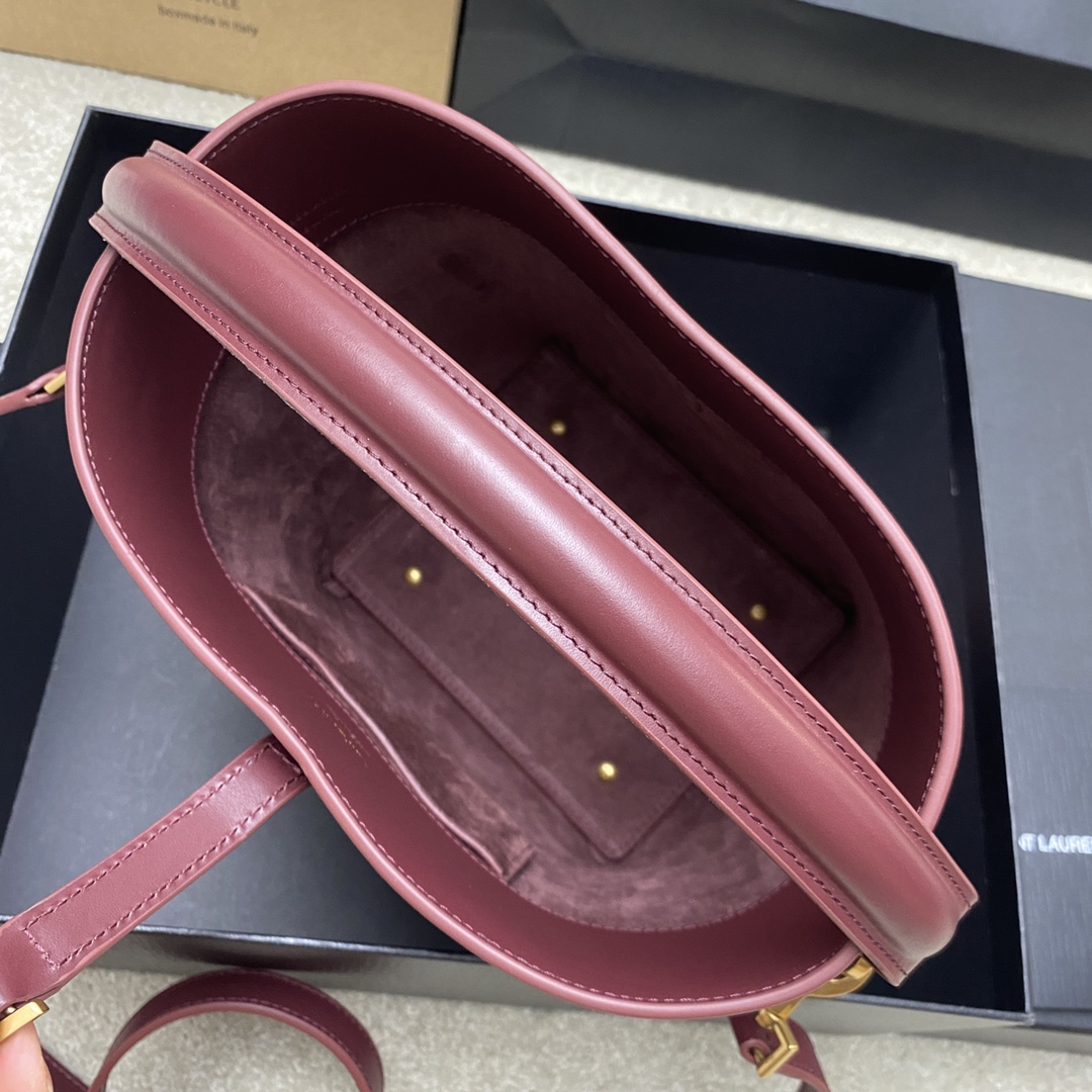 Bagsaaa Y51 LE 37 small in shiny leather 749036 red - 17 X 20 X 13 CM